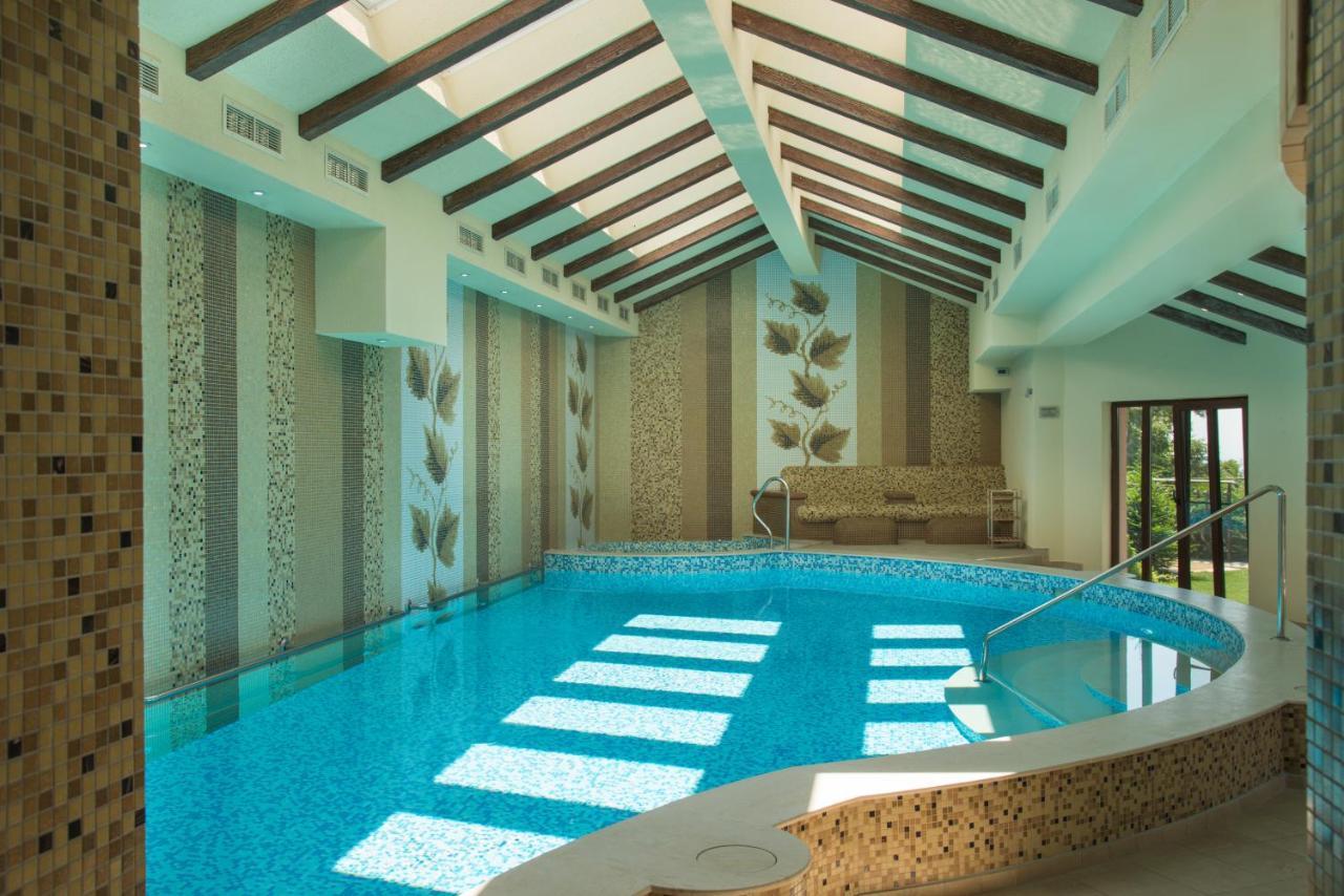 Zaara Estate Winery Hotel & Spa Glavan Exterior photo